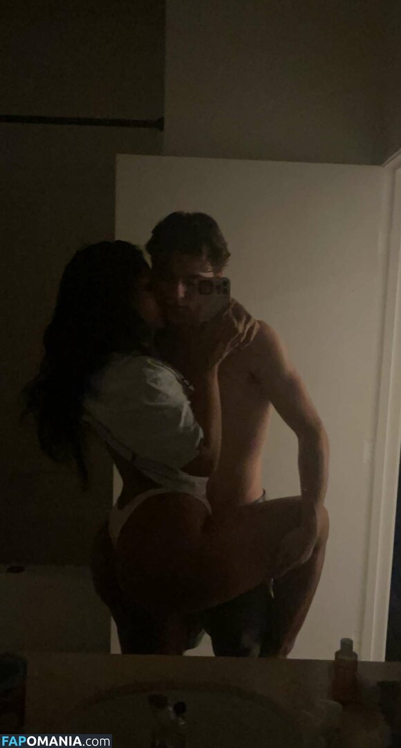 Sienna Mae Gomez / sienna_mae / siennamaegomez Nago OnlyFans  Przeciekłe zdjęcie #619