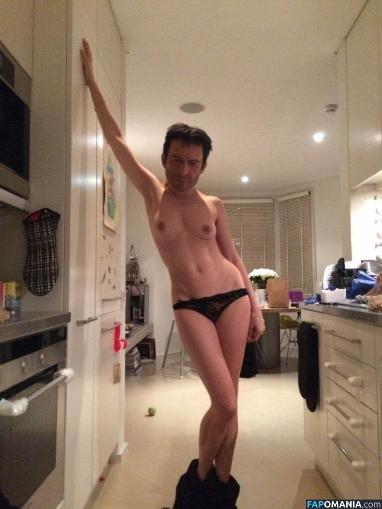 Sienna Miller Nago Przeciekłe zdjęcie #31