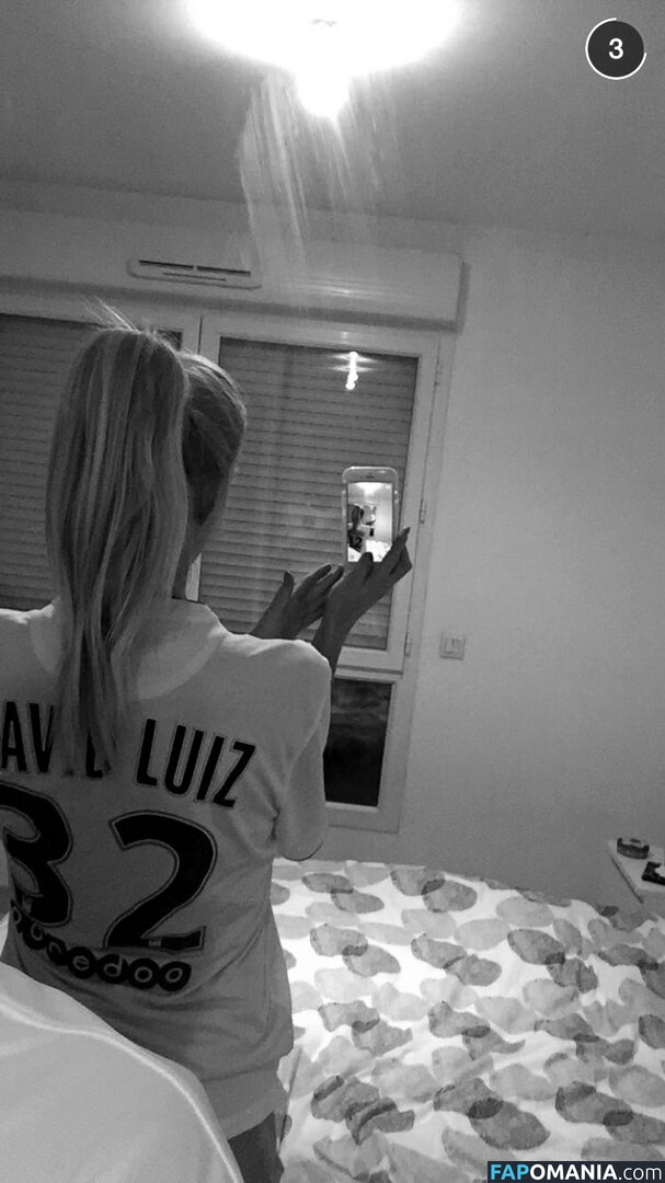 Sofia Jakobsson Nago Przeciekłe zdjęcie #1