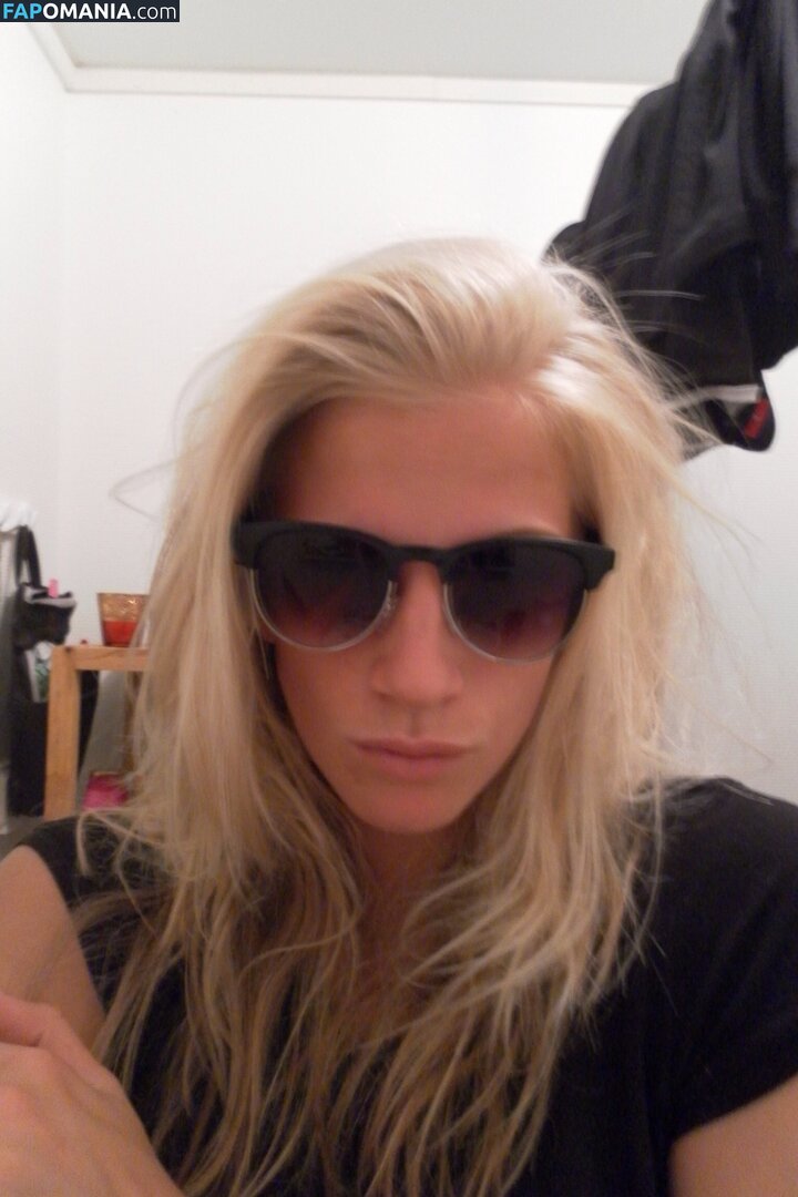 Sofia Jakobsson Nago Przeciekłe zdjęcie #135