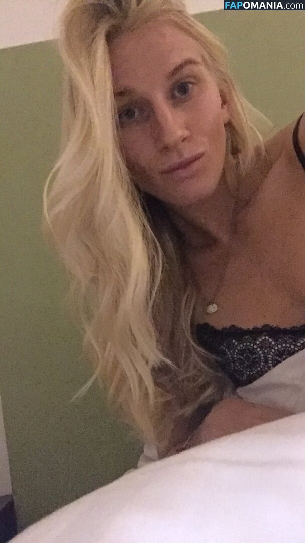 Sofia Jakobsson Nago Przeciekłe zdjęcie #194