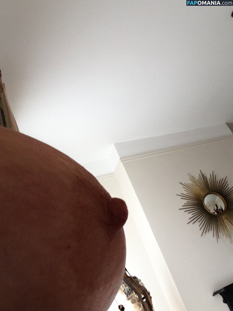 Sue Perkins Nago Przeciekłe zdjęcie #1