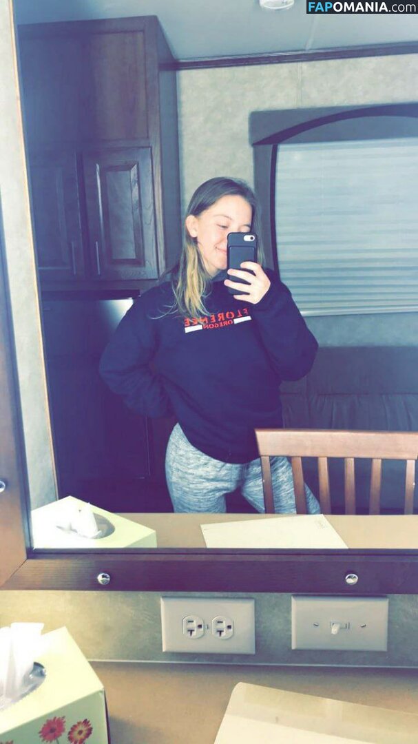 Sydney Sweeney Nago Przeciekłe zdjęcie #4874