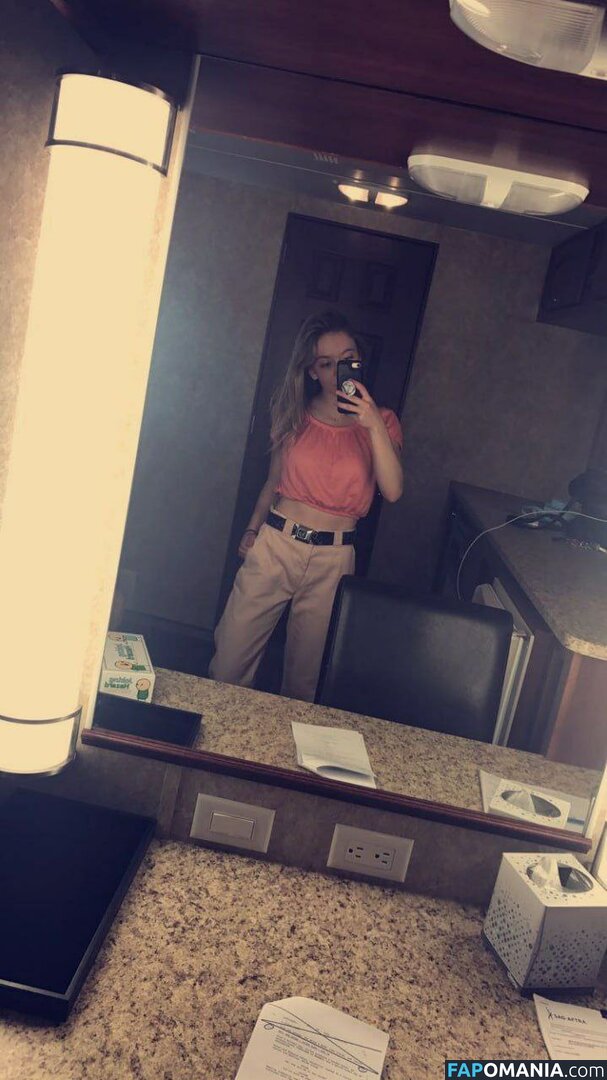 Sydney Sweeney Nago Przeciekłe zdjęcie #4882