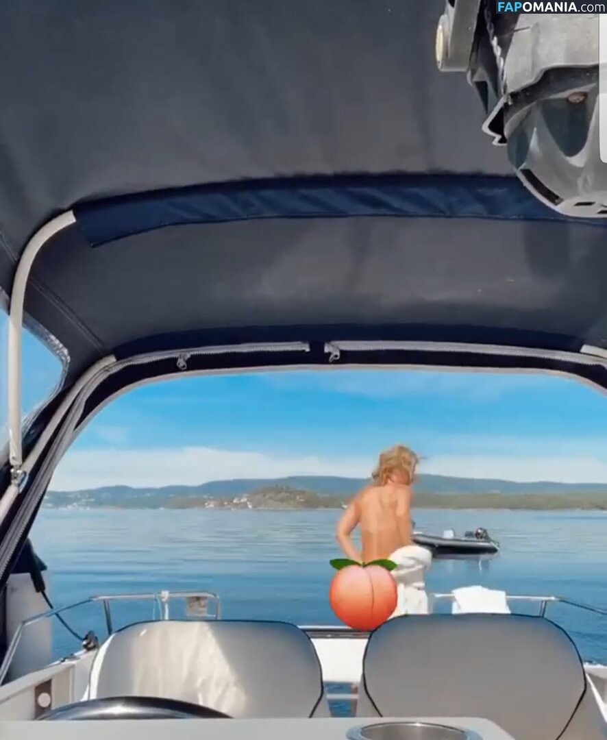 Tone Damli Nago Przeciekłe zdjęcie #22