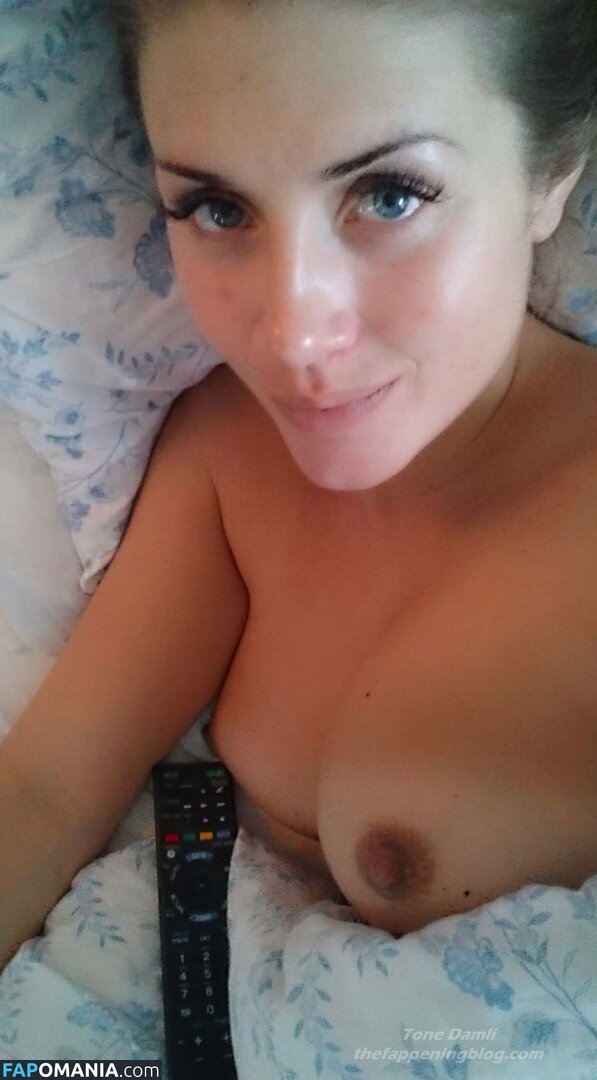 Tone Damli Nago Przeciekłe zdjęcie #25