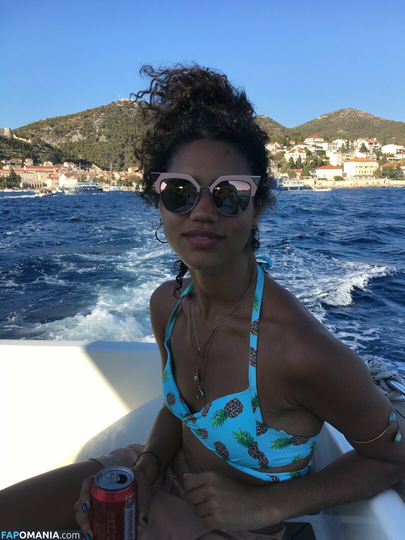 Vick Hope Nago Przeciekłe zdjęcie #195