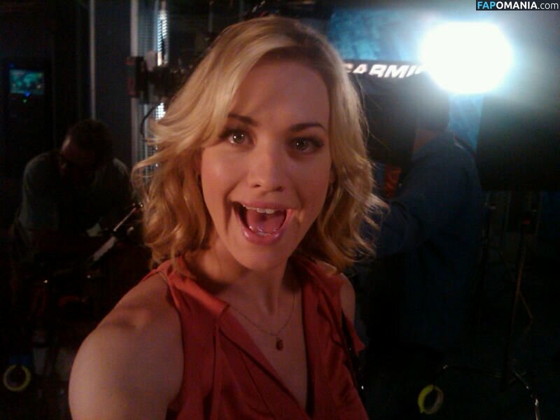 Yvonne Strahovski Nago Przeciekłe zdjęcie #47
