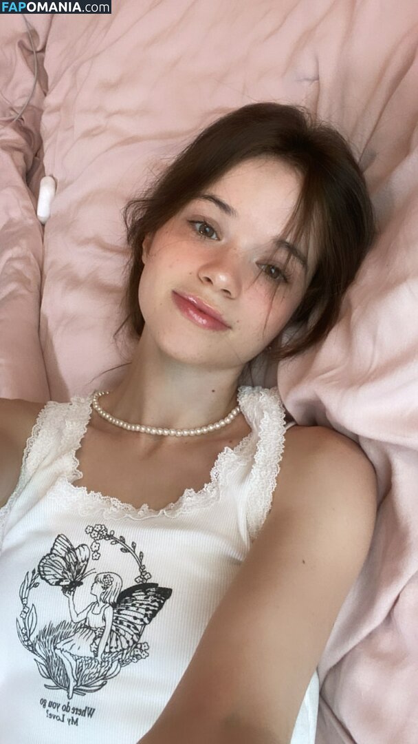  / A_Bit_Rebecca / A_Little_Rebecca Nago OnlyFans  Przeciekłe zdjęcie #4