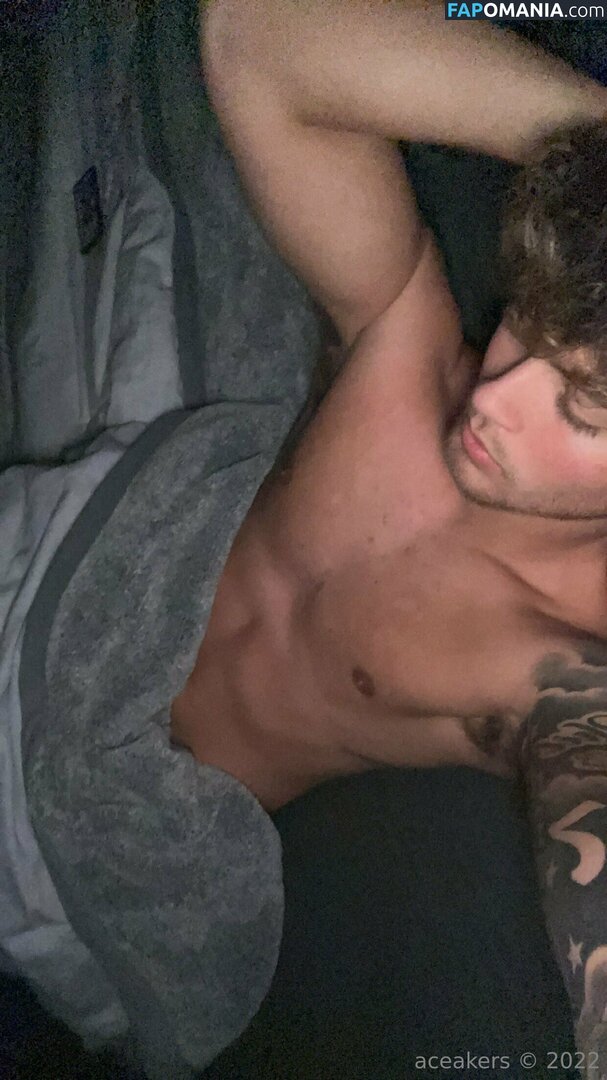 aceakers Nago OnlyFans  Przeciekłe zdjęcie #2