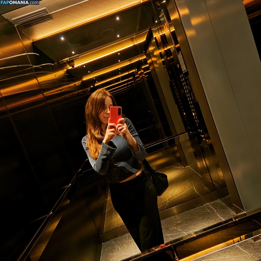 actuallyalisa / https: Nago OnlyFans  Przeciekłe zdjęcie #7