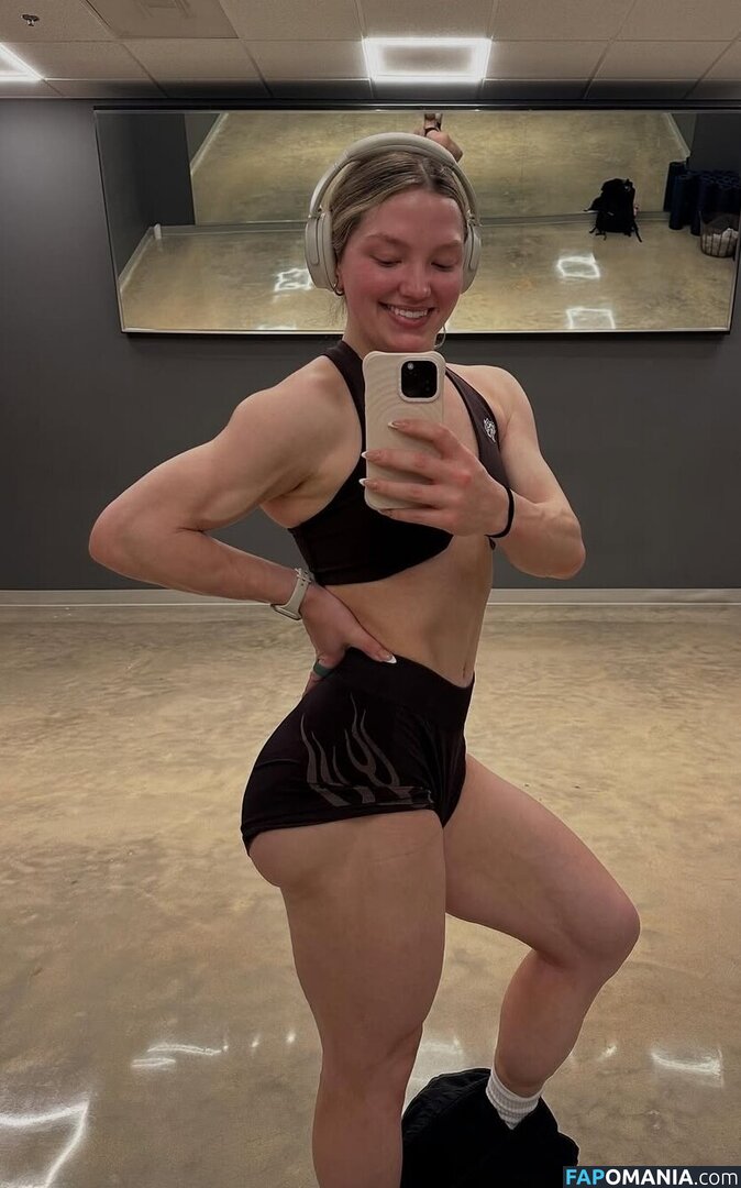 Addison Shields / addisonbrinley Nago OnlyFans  Przeciekłe zdjęcie #3