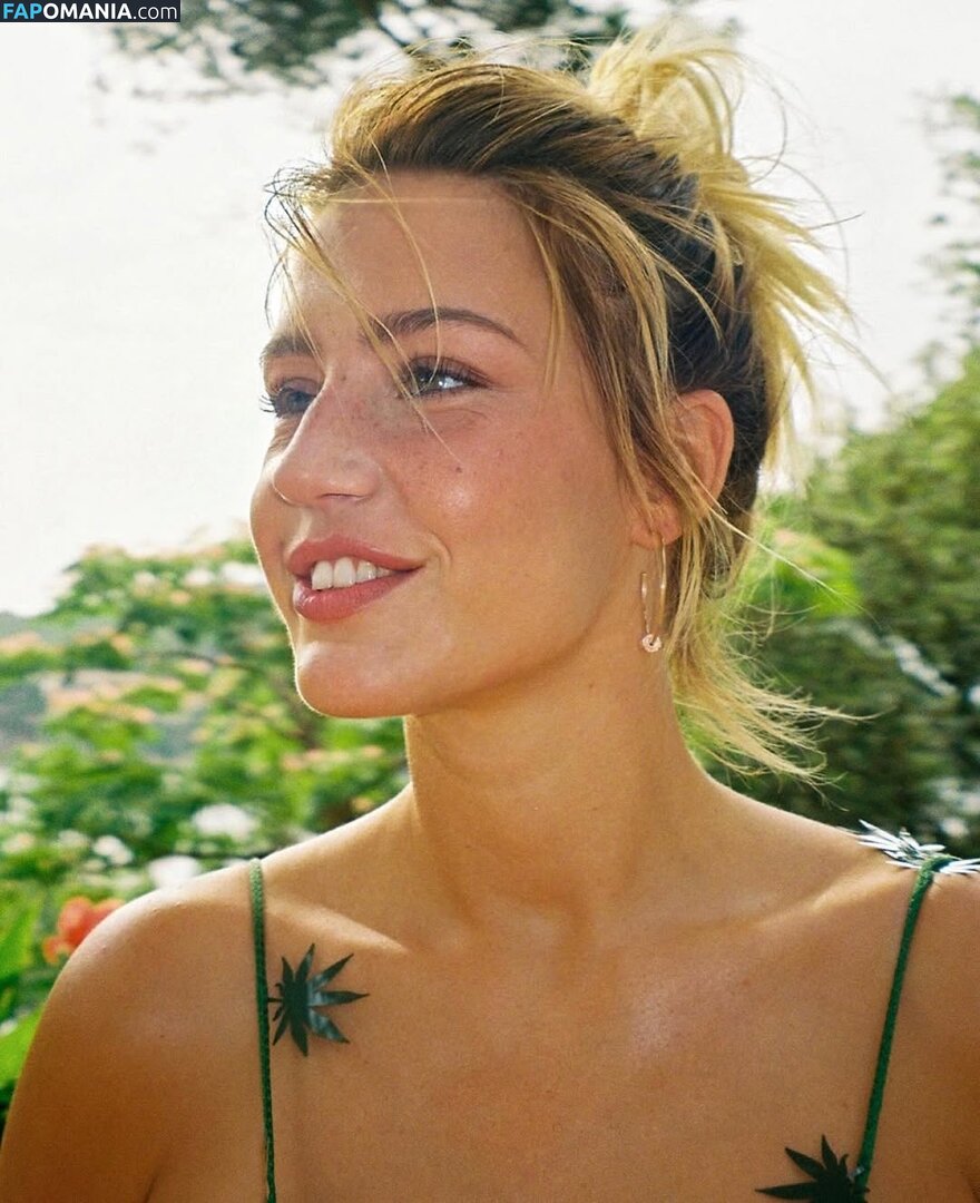 Adele Exarchopoulos / adeleexarchopoulos Nago OnlyFans  Przeciekłe zdjęcie #208