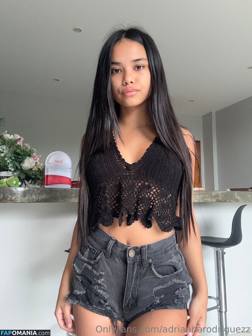 adriannarodrgz / adriannarodriguezz Nago OnlyFans  Przeciekłe zdjęcie #11