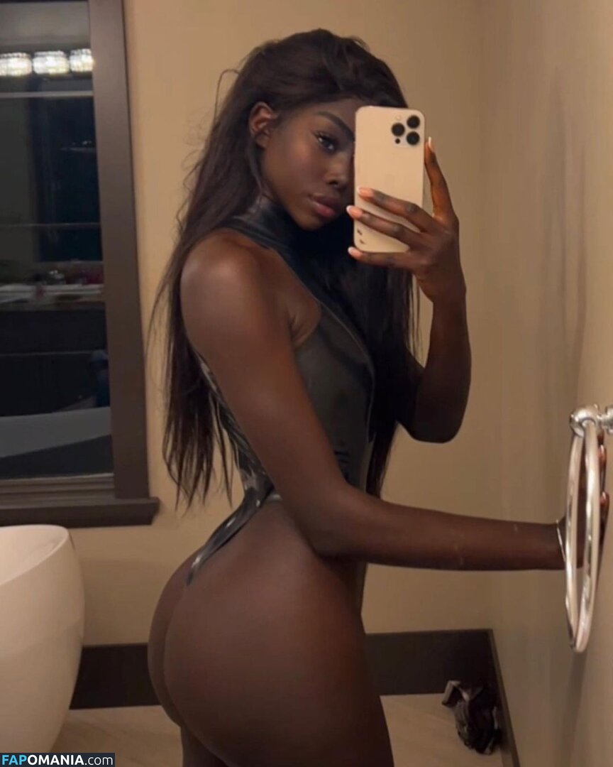 African Booty Meat / curvyandnatural Nago OnlyFans  Przeciekłe zdjęcie #2