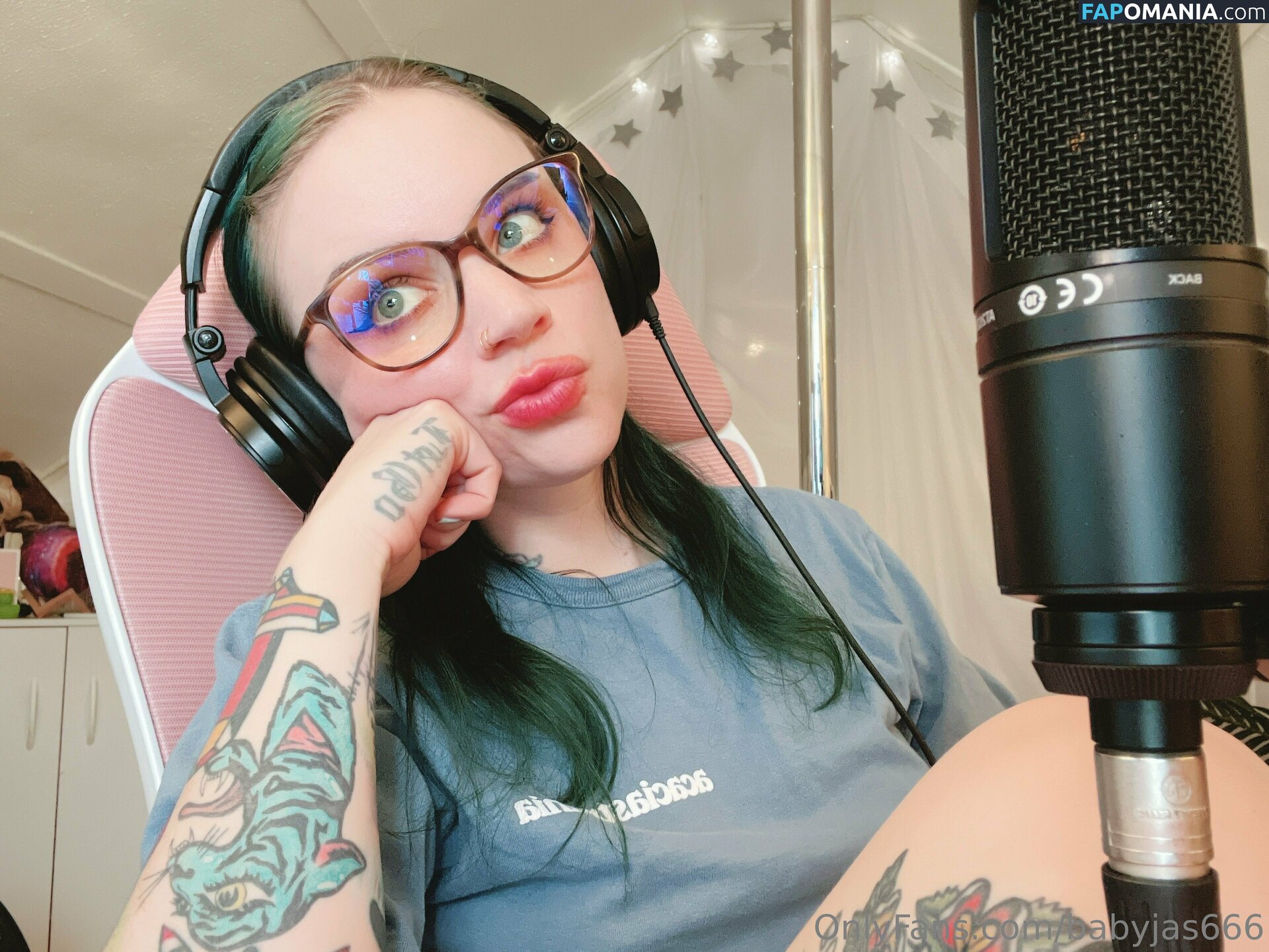 Ahptik / babyjas666 / babyjascb / girlfriends.girlfriend Nago OnlyFans  Przeciekłe zdjęcie #27