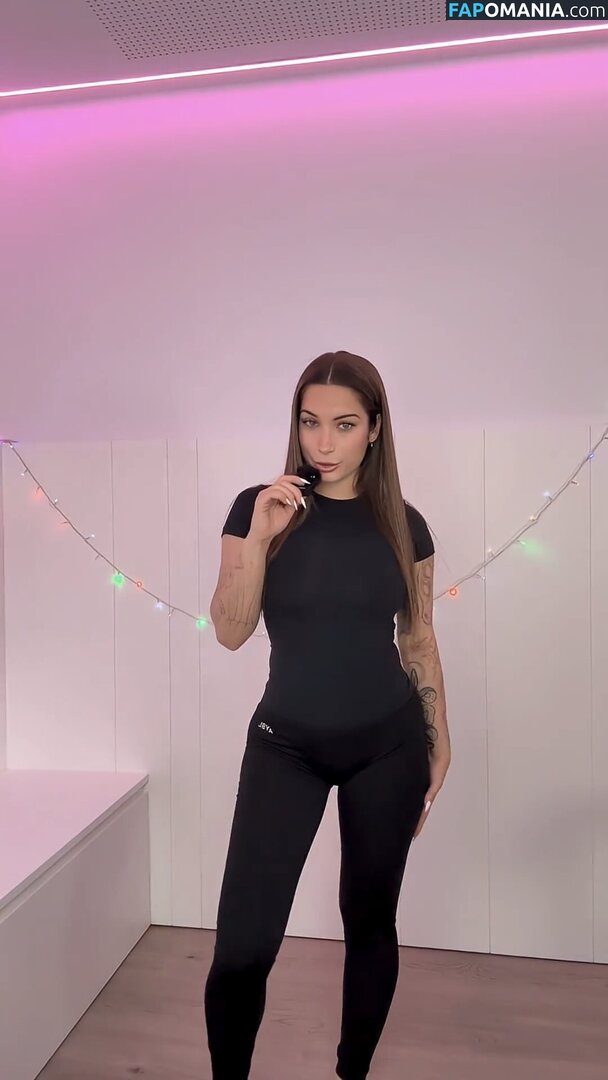 GiveMeSalmon / acumagirl / akumagirrl / littlelai Nago OnlyFans  Przeciekłe zdjęcie #4