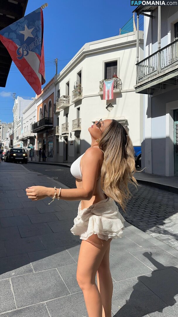 Alessandra Fuller / alefuller / https: Nago OnlyFans  Przeciekłe zdjęcie #1