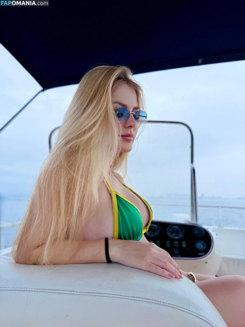 Alessandravieira / alessvieira Nago OnlyFans  Przeciekłe zdjęcie #2