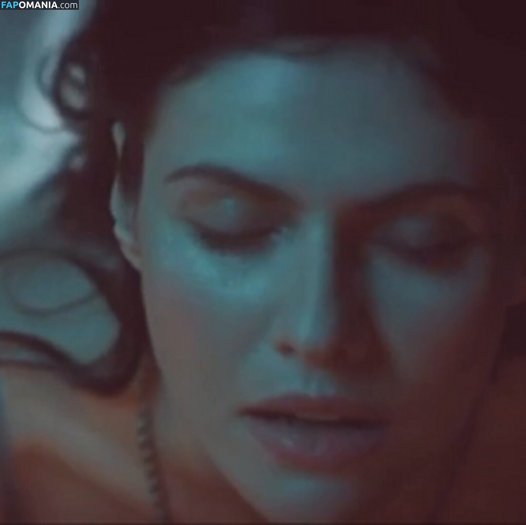 Alexandra Daddario / alexandradaddario Nago OnlyFans  Przeciekłe zdjęcie #2032