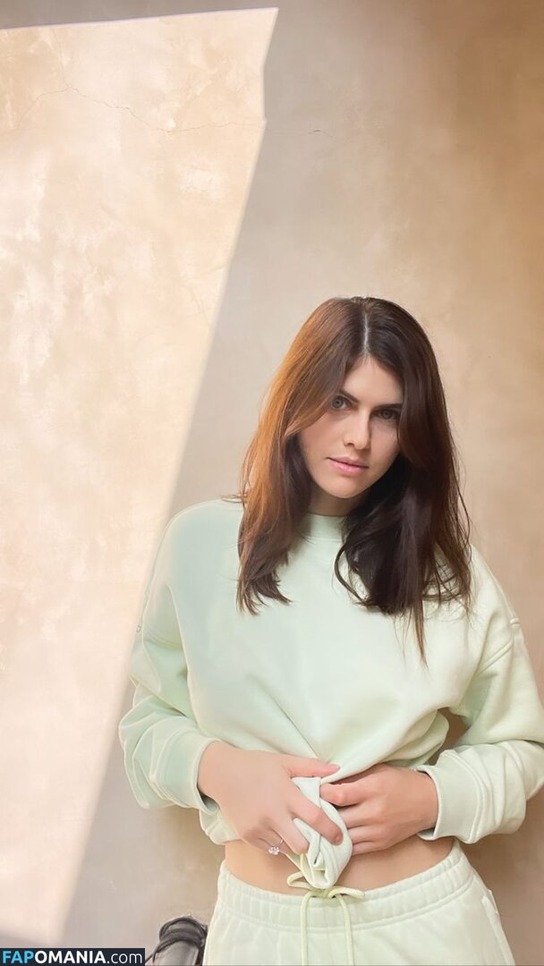 Alexandra Daddario / alexandradaddario Nago OnlyFans  Przeciekłe zdjęcie #2064