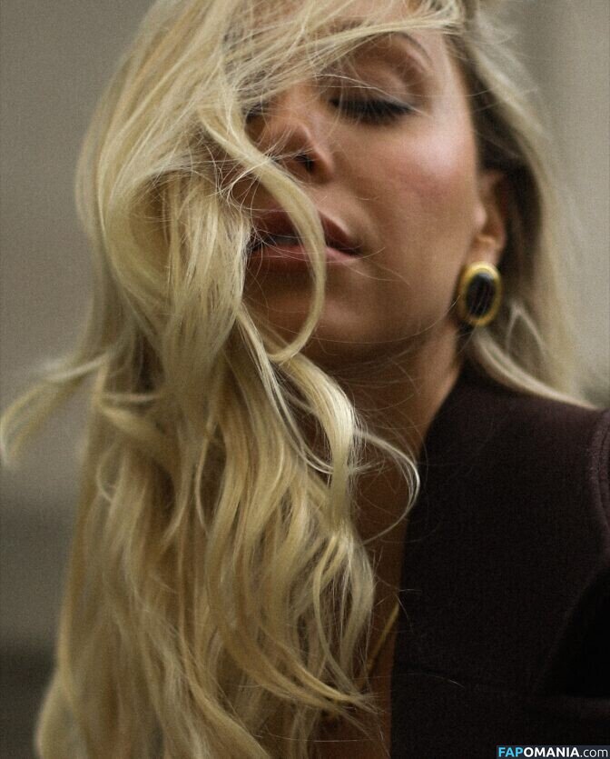 Alexis Ren / alexisren / alexisreng / alexxissren Nago OnlyFans  Przeciekłe zdjęcie #1024