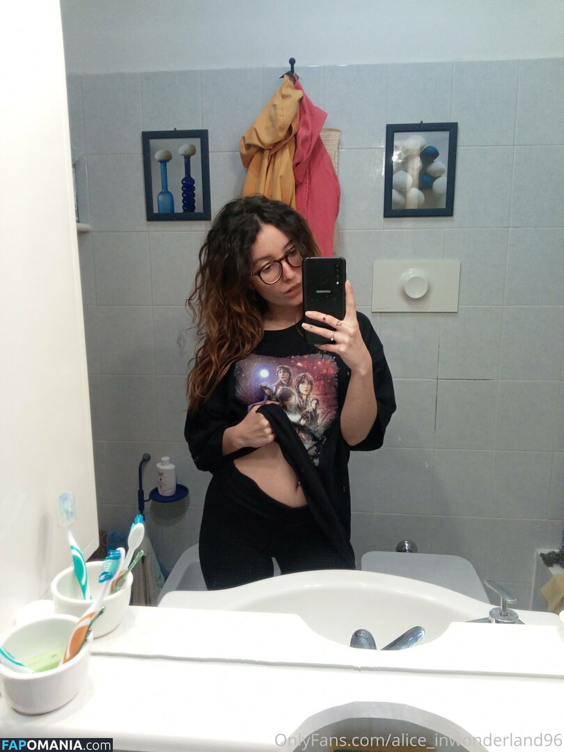 alice_inwonderland96 / aliceinwonderland_96 Nago OnlyFans  Przeciekłe zdjęcie #29