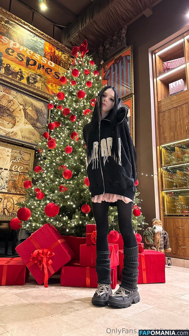 alice_mul / l_amulette Nago OnlyFans  Przeciekłe zdjęcie #11