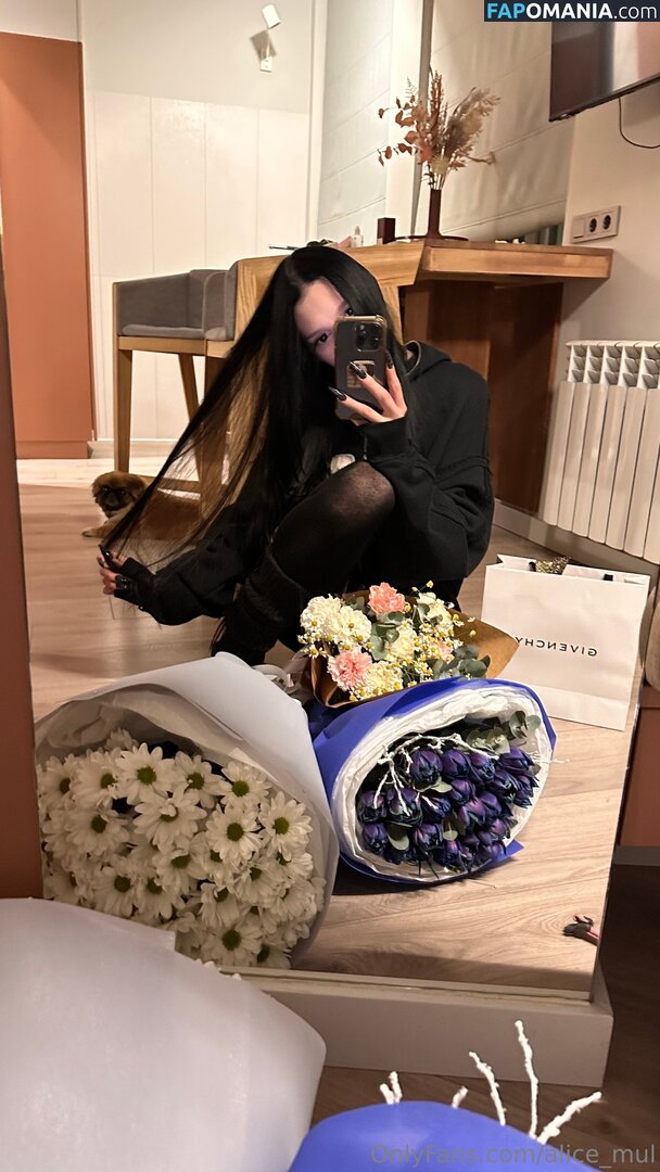 alice_mul / l_amulette Nago OnlyFans  Przeciekłe zdjęcie #17