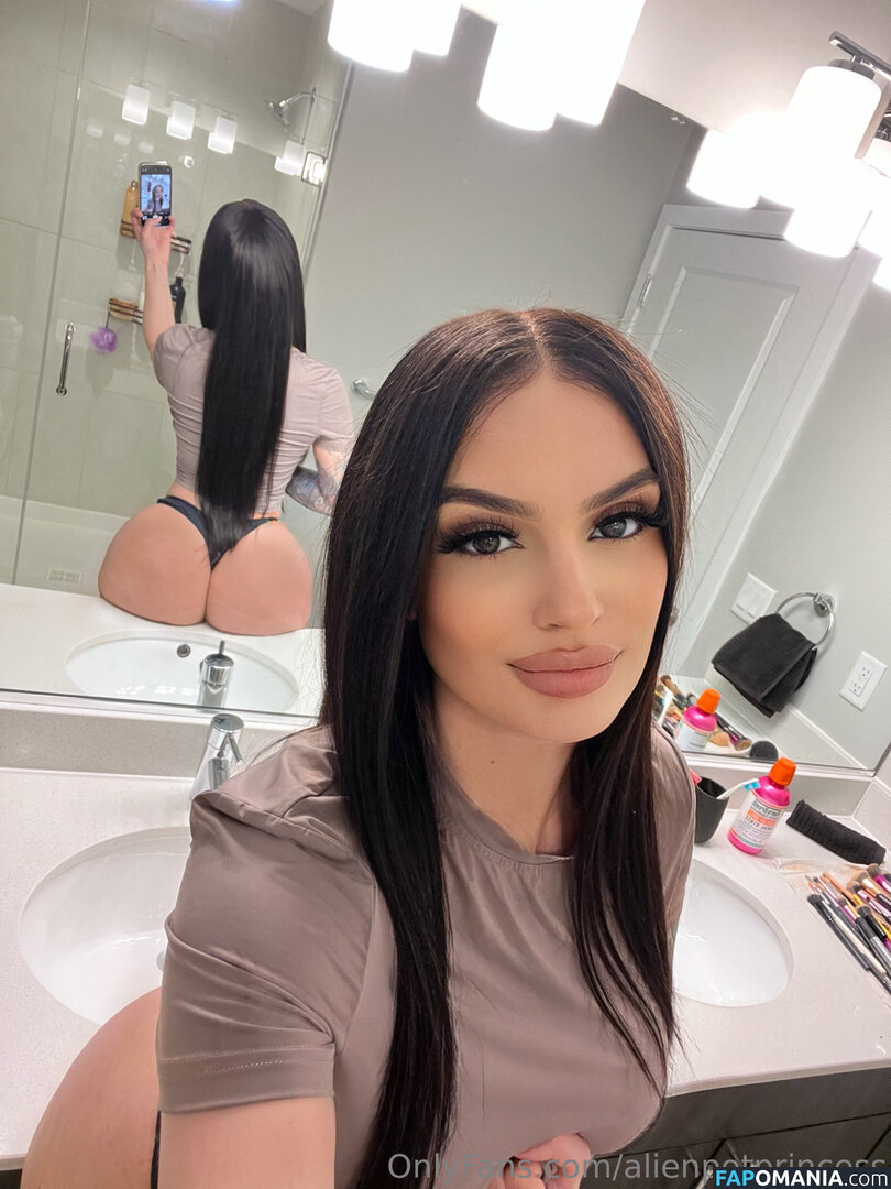 AlienPotPrincess / _alienpotprincess_ Nago OnlyFans  Przeciekłe zdjęcie #8