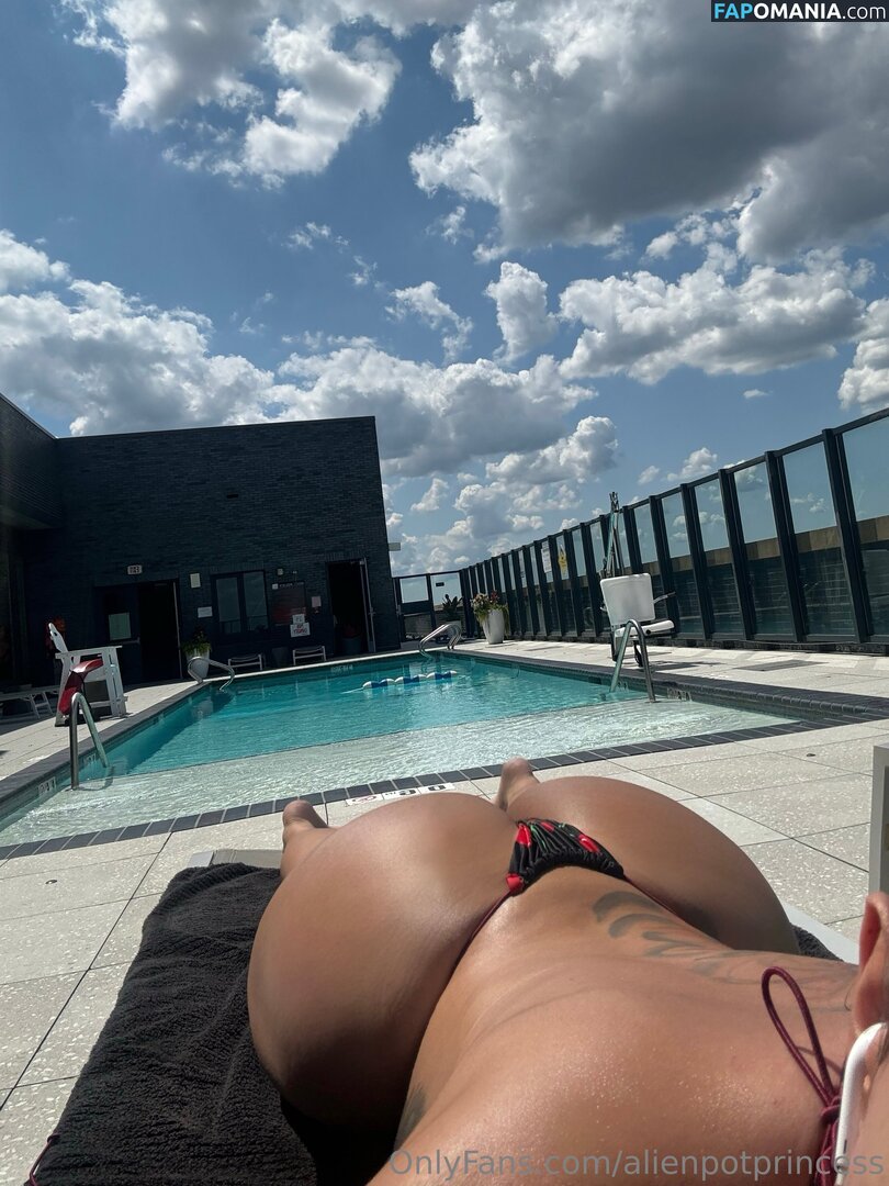 AlienPotPrincess / _alienpotprincess_ Nago OnlyFans  Przeciekłe zdjęcie #9