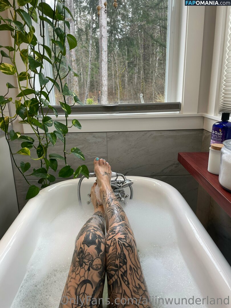 aliinwondrland / aliinwunderland Nago OnlyFans  Przeciekłe zdjęcie #2