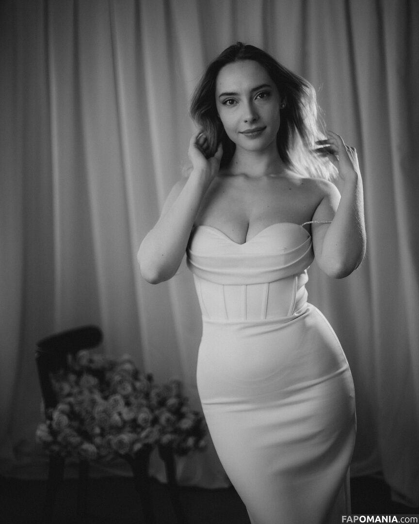 Alissa Strekozova / alissaofficial_ Nago OnlyFans  Przeciekłe zdjęcie #6