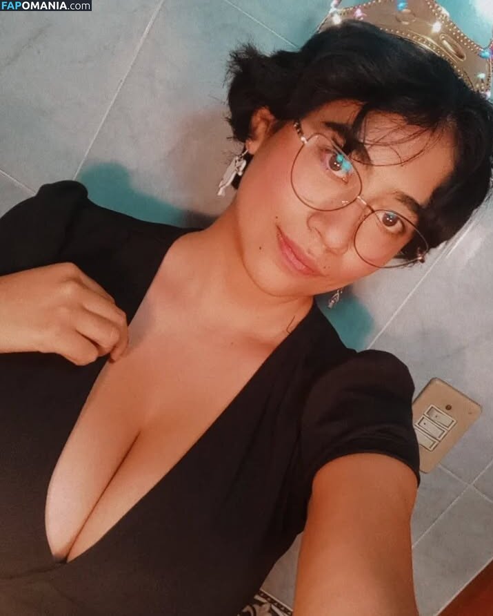 Allisauria / https: Nago OnlyFans  Przeciekłe zdjęcie #2