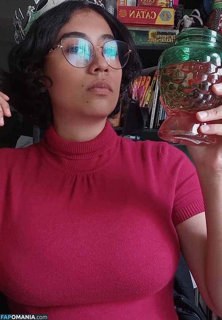 Allisauria / https: Nago OnlyFans  Przeciekłe zdjęcie #4