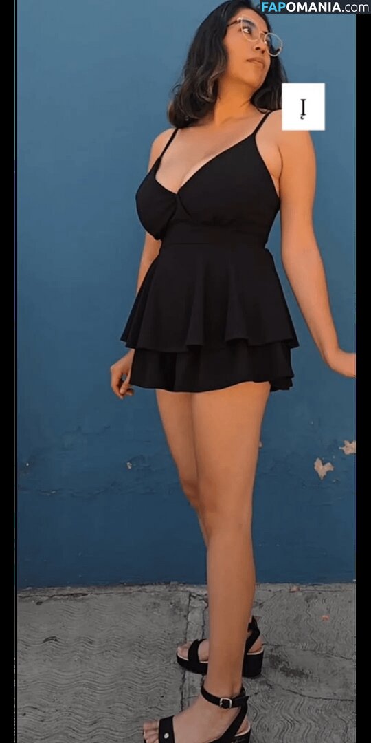 Allisauria / https: Nago OnlyFans  Przeciekłe zdjęcie #24