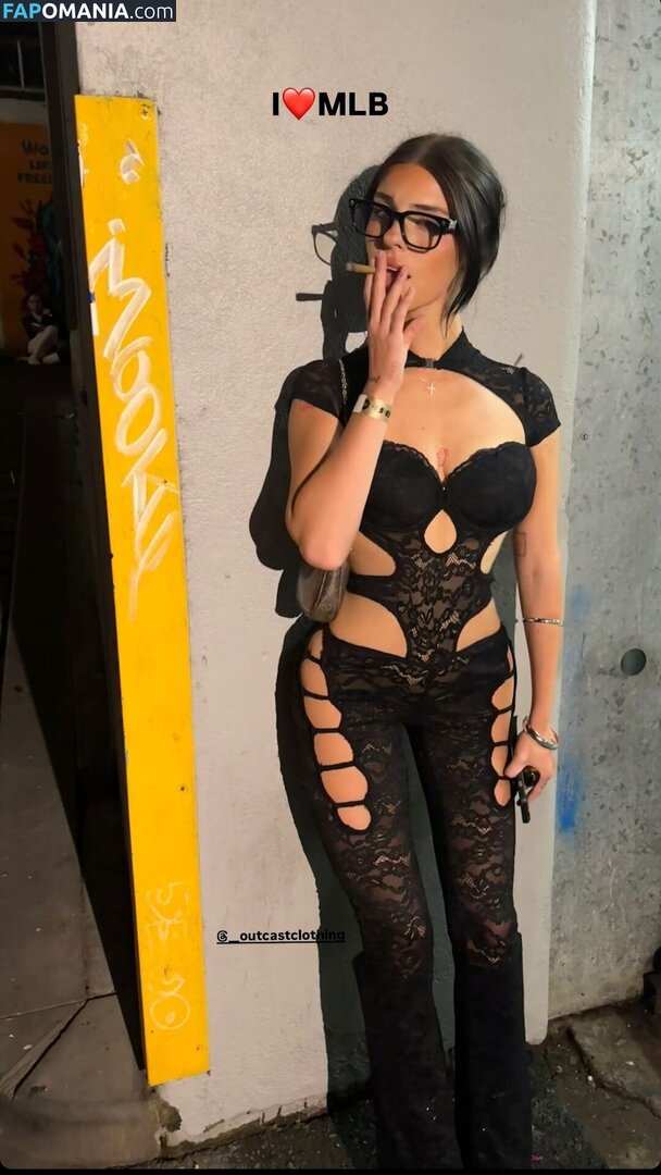 alliyah / biggirlwithglasses / himynameisalliyah / user Nago OnlyFans  Przeciekłe zdjęcie #1