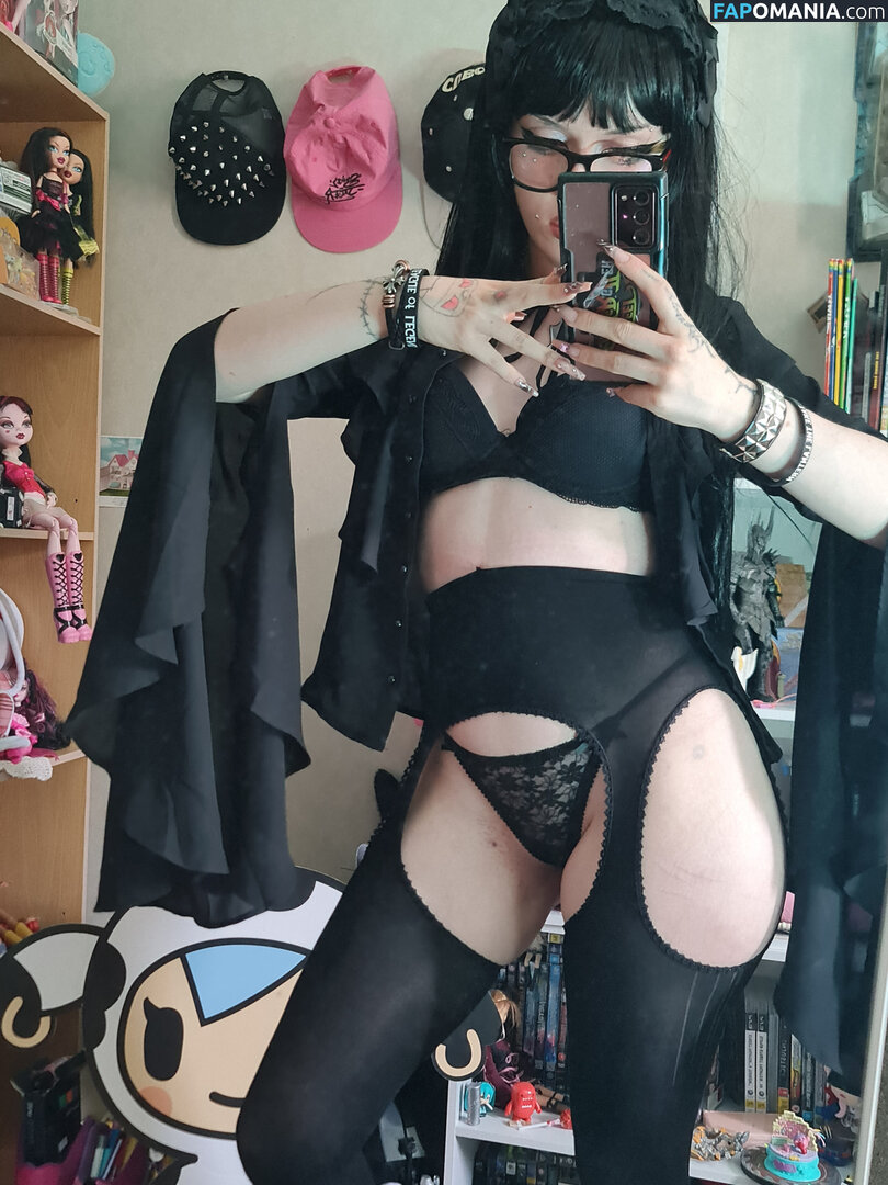 +:｡.ruby ʚ ♡ ɞ ⋆ ✧.｡ / allmyheartbear / myarykerx / usakumyawhore / usakyumawhore Nago OnlyFans  Przeciekłe zdjęcie #16