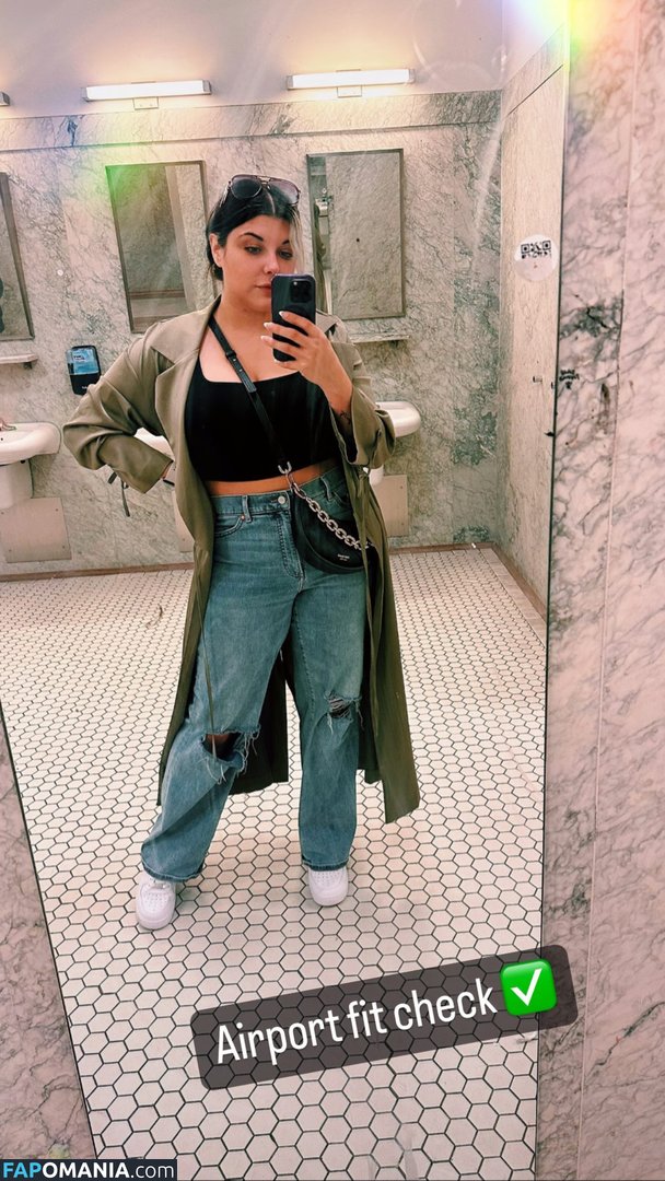 Alluux / alluux_ / alluux_official / amouranth Nago OnlyFans  Przeciekłe zdjęcie #2