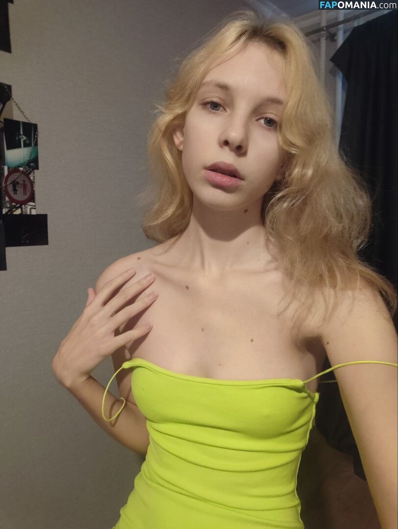 Altheadoyel / Fafa_fluff / KerryMezo / KinaBattig Nago OnlyFans  Przeciekłe zdjęcie #1