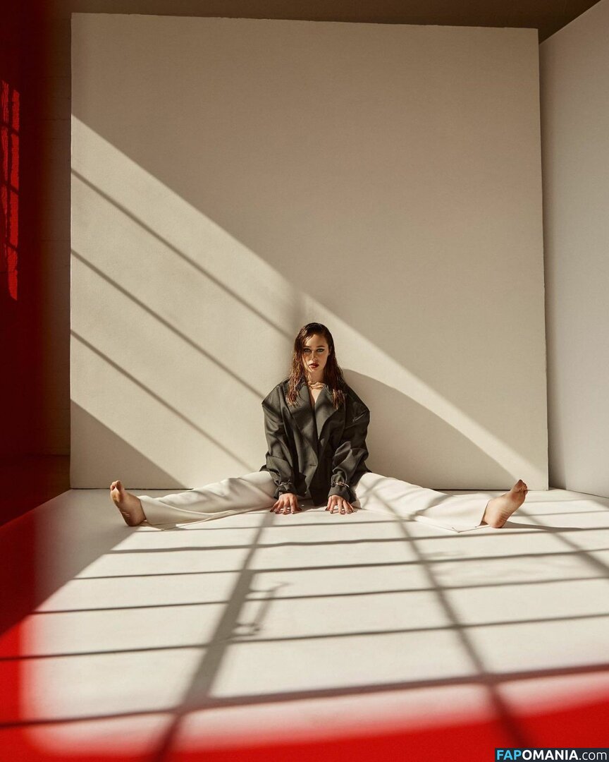 Alycia Debnam Carey / DebnamCarey / alyciajasmin Nago OnlyFans  Przeciekłe zdjęcie #3