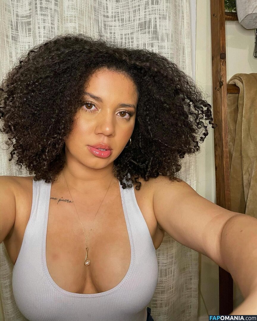 Amanda Carvalinda Nago OnlyFans  Przeciekłe zdjęcie #5