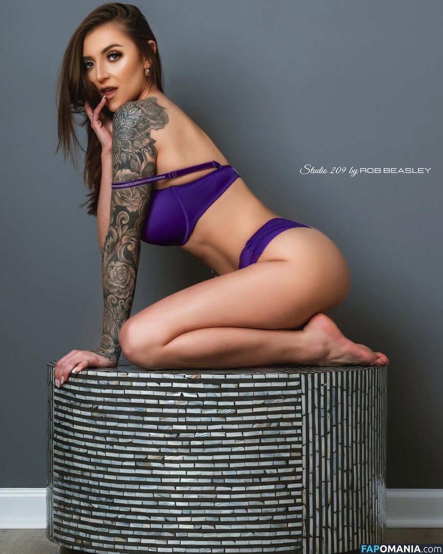 Amaya Anne / Emma Rourke / _amayaanne / amayaannee / inkkedbabe Nago OnlyFans  Przeciekłe zdjęcie #1