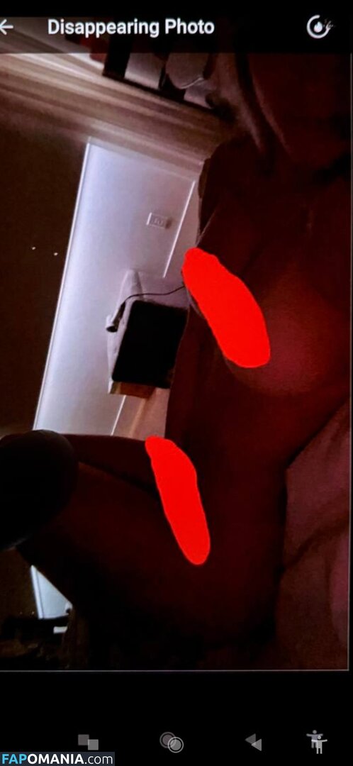 Ameliapelto / privateamelia Nago OnlyFans  Przeciekłe zdjęcie #1