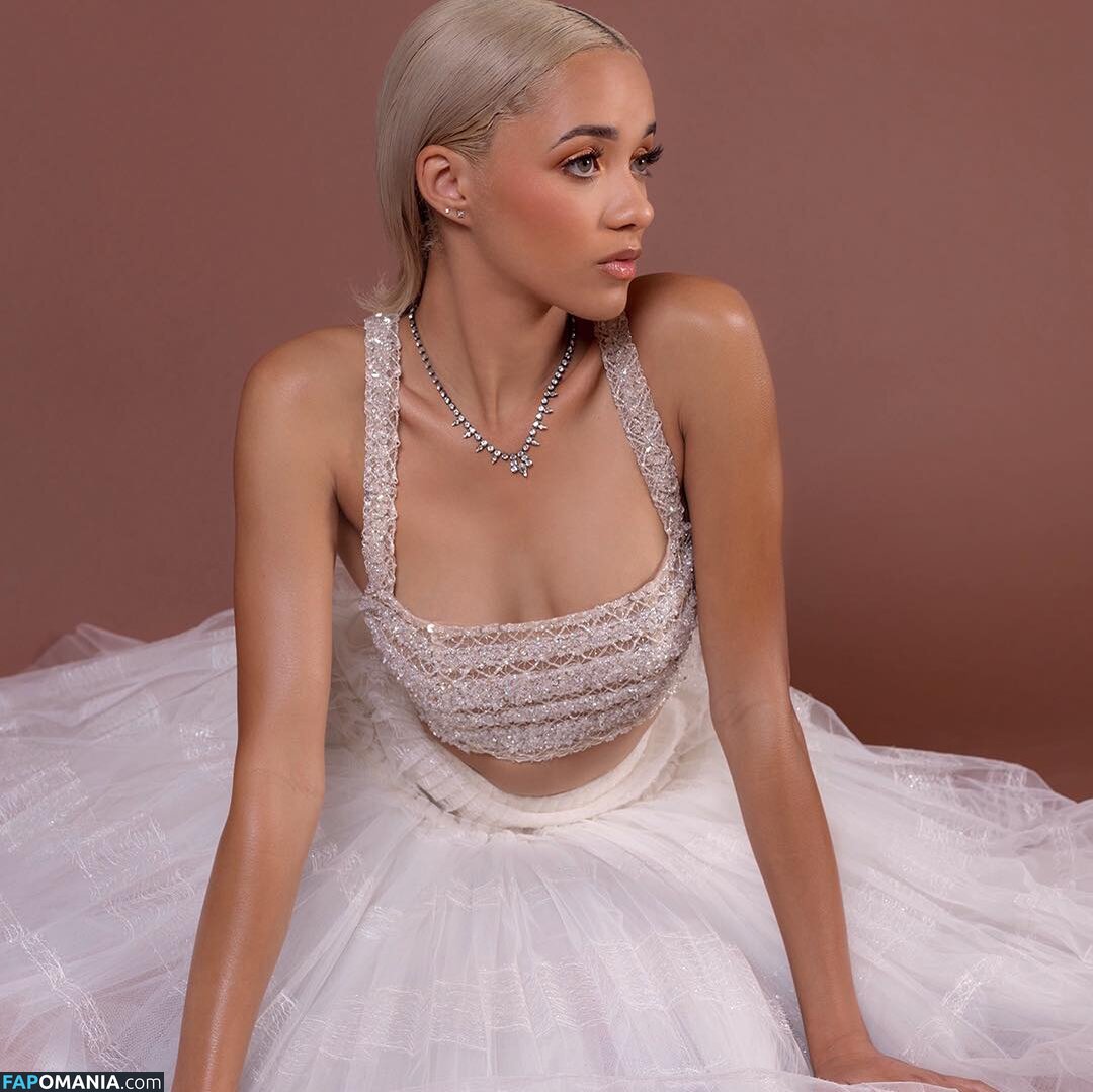 Amirah J Nago OnlyFans  Przeciekłe zdjęcie #2