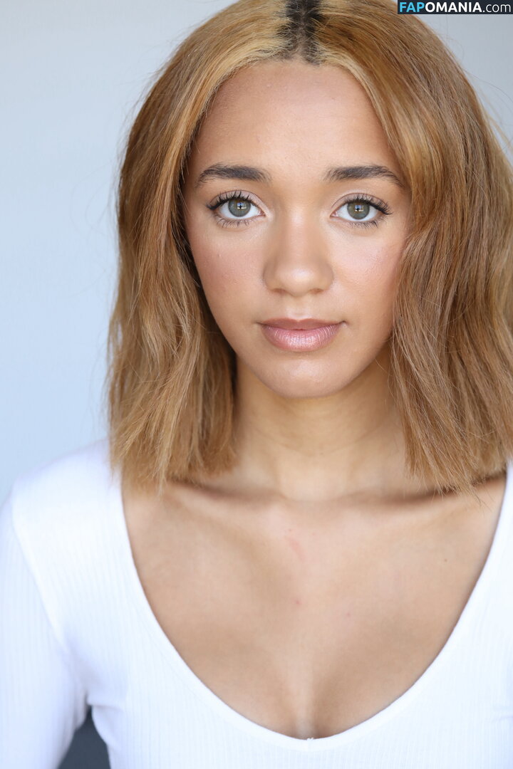 Amirah J Nago OnlyFans  Przeciekłe zdjęcie #12