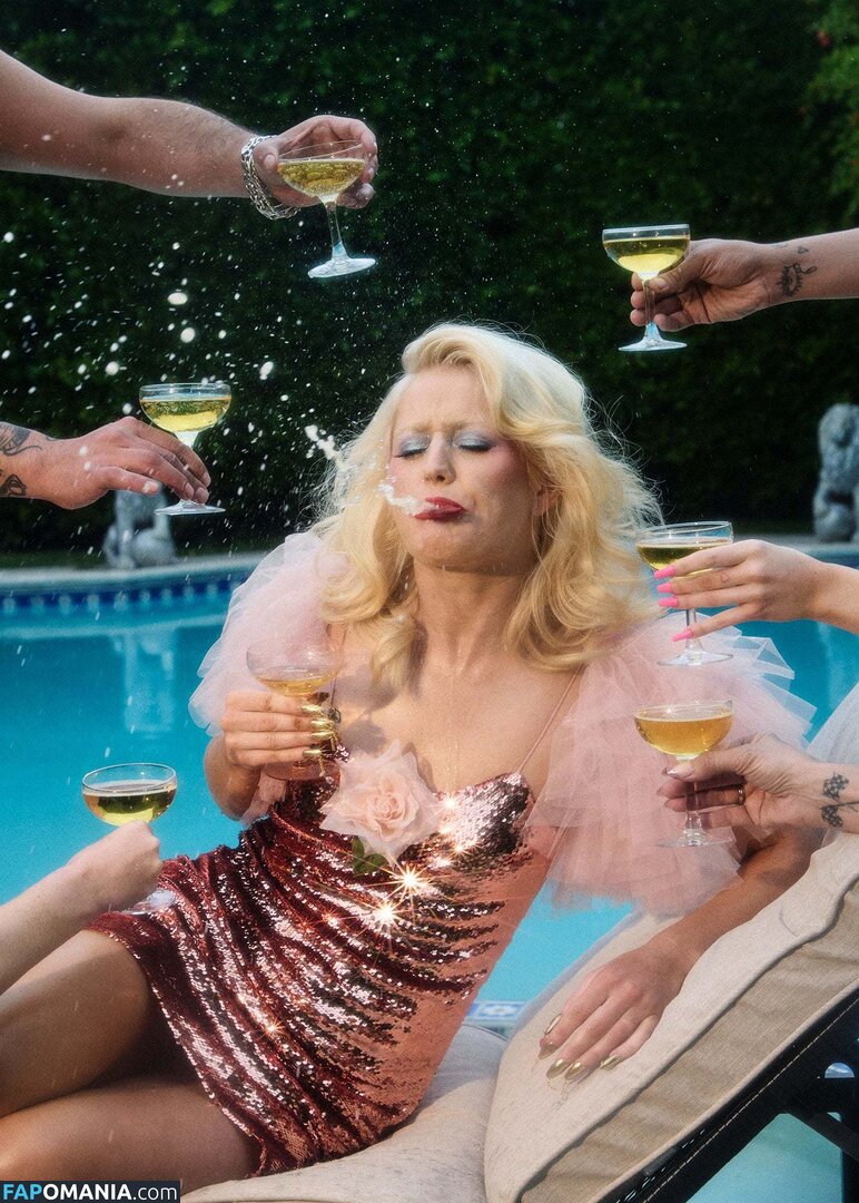 Amy Taylor / Amyl And The Sniffers / amytaylor / caltexcowgirll Nago OnlyFans  Przeciekłe zdjęcie #2