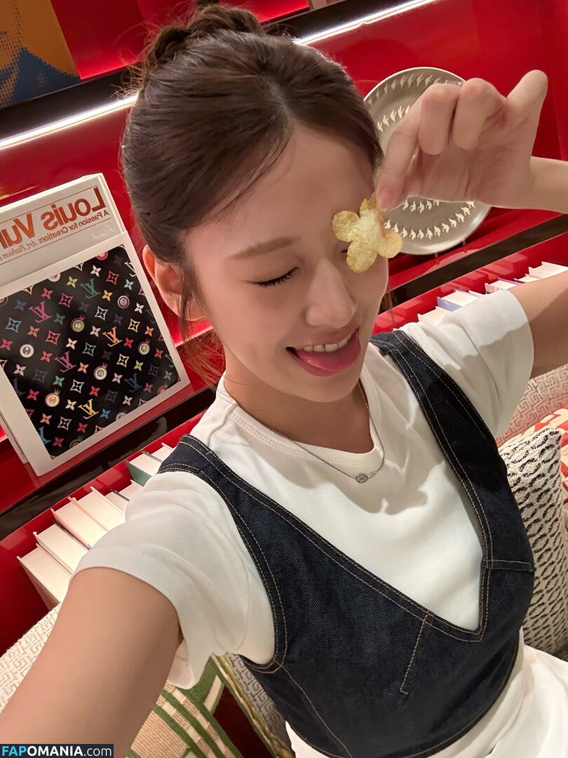 An IVE / An Yujin 안유진 | / _yujin_an Nago OnlyFans  Przeciekłe zdjęcie #5