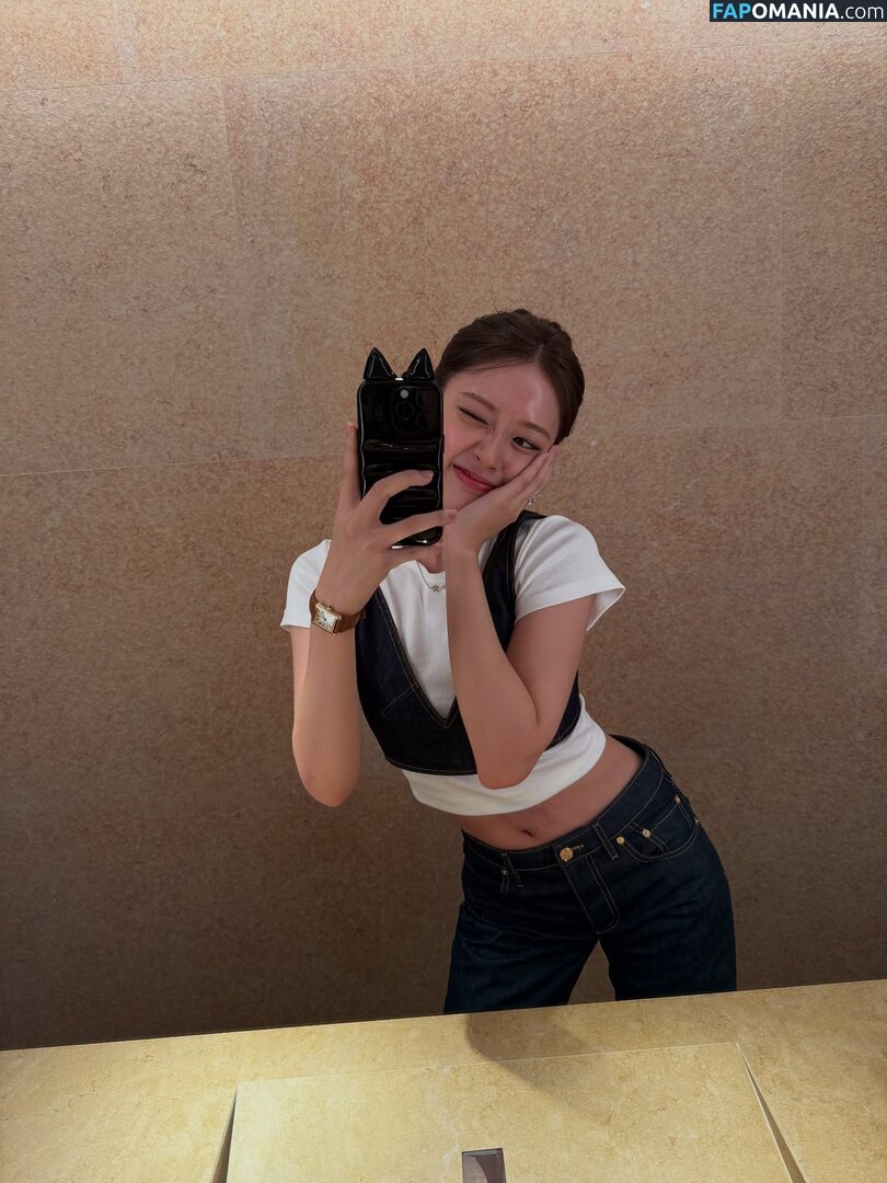 An IVE / An Yujin 안유진 | / _yujin_an Nago OnlyFans  Przeciekłe zdjęcie #6