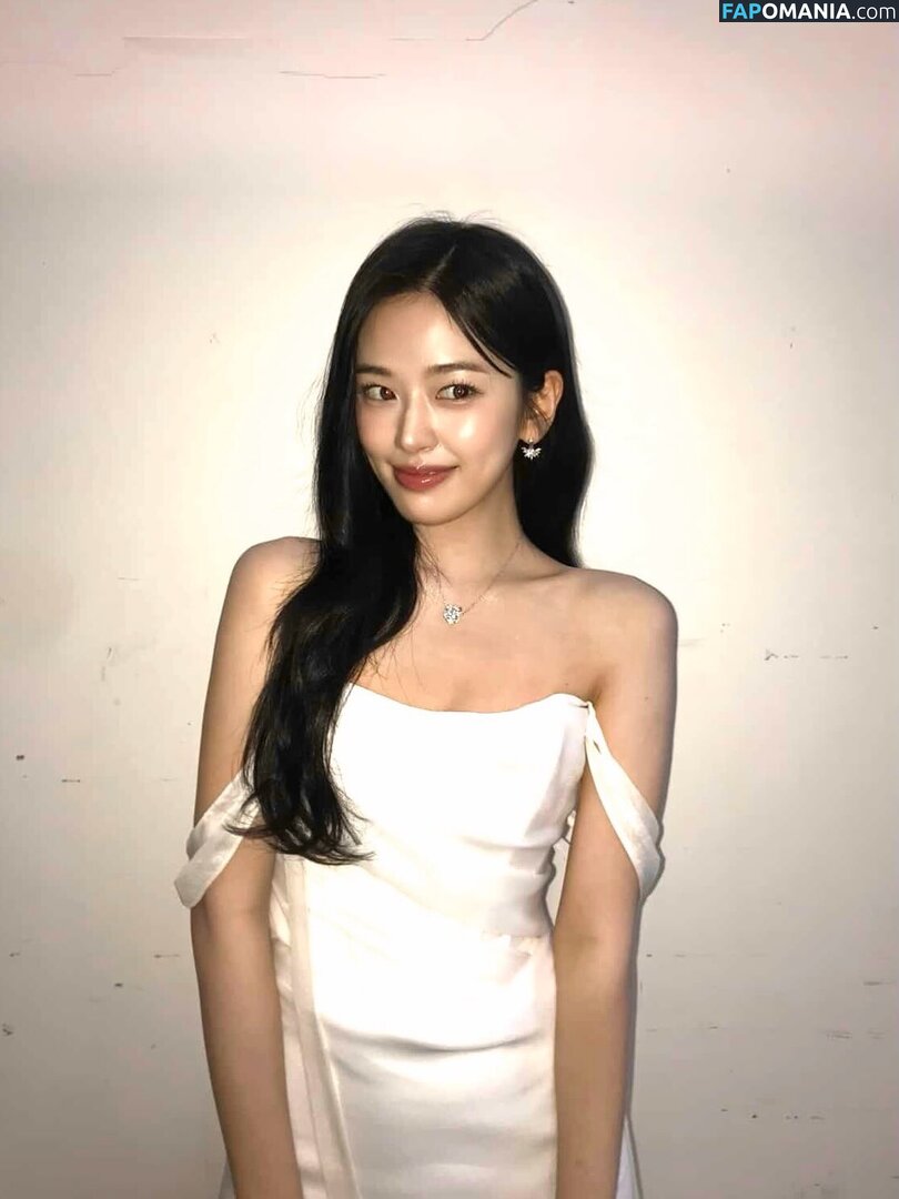 An IVE / An Yujin 안유진 | / _yujin_an Nago OnlyFans  Przeciekłe zdjęcie #29